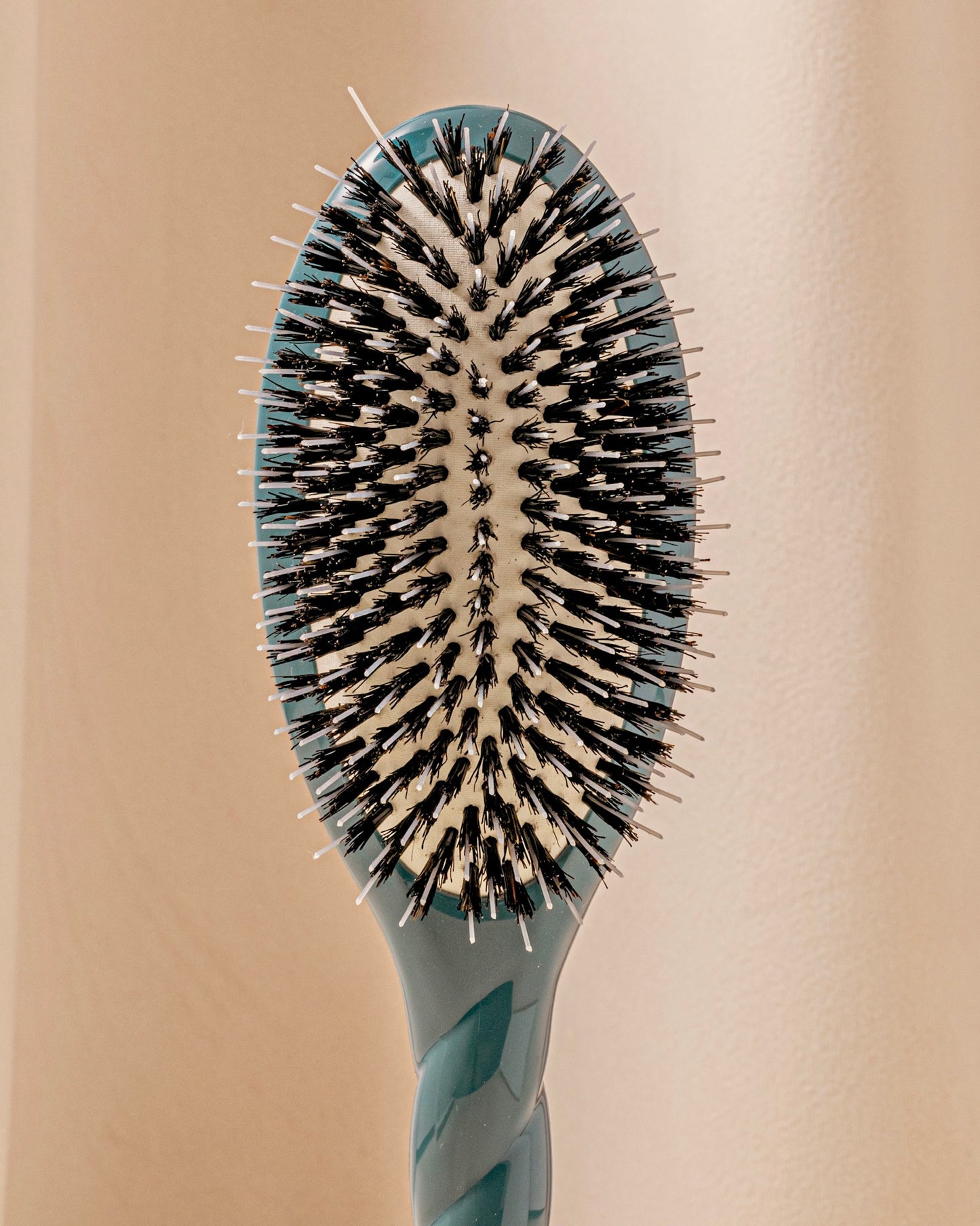 N.02 La Brosse Démêlante & Soin l'Indispensable Bleu Encre