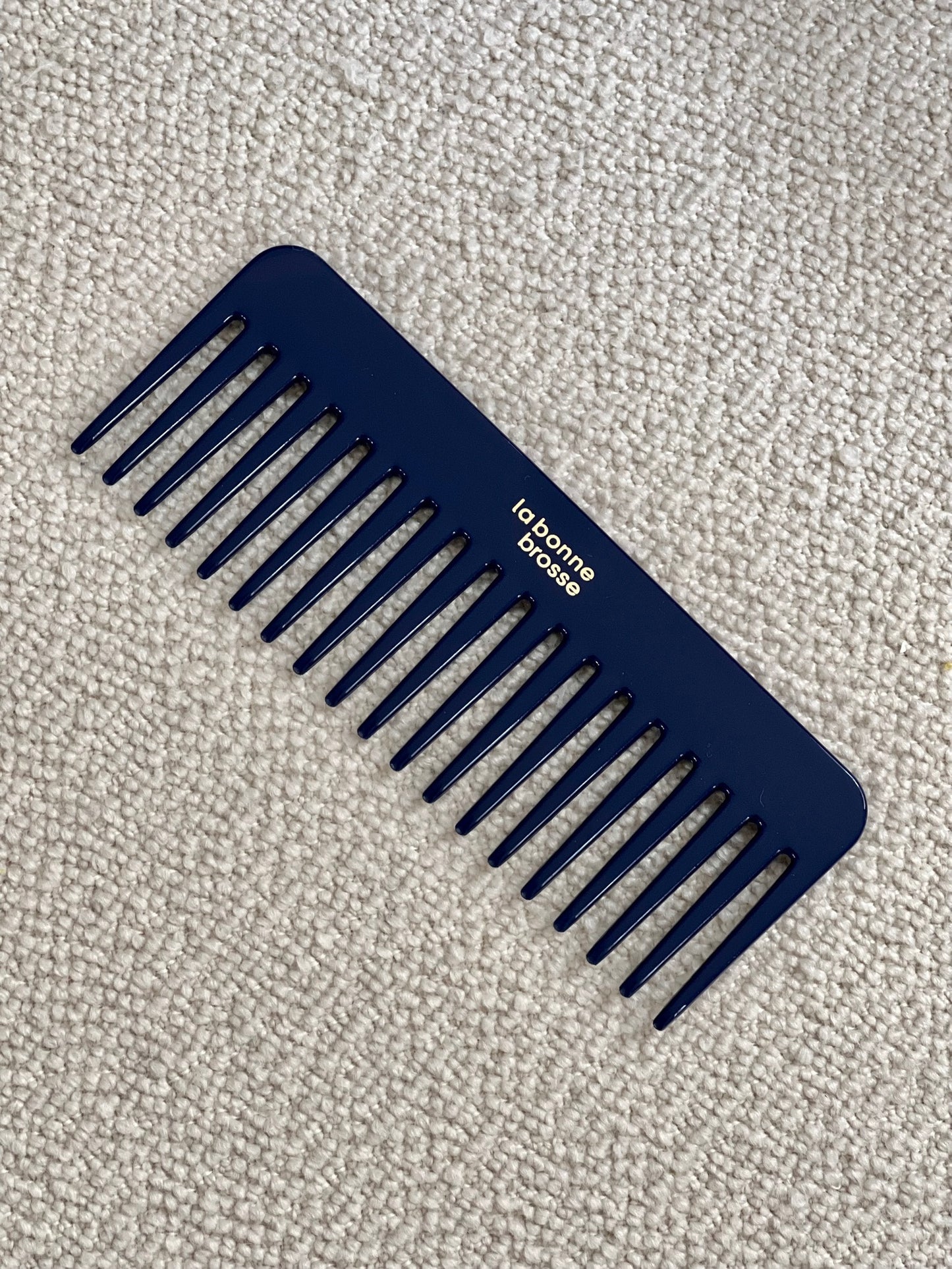 Le Peigne Large Démêlant en Acétate Bleu Myrtille