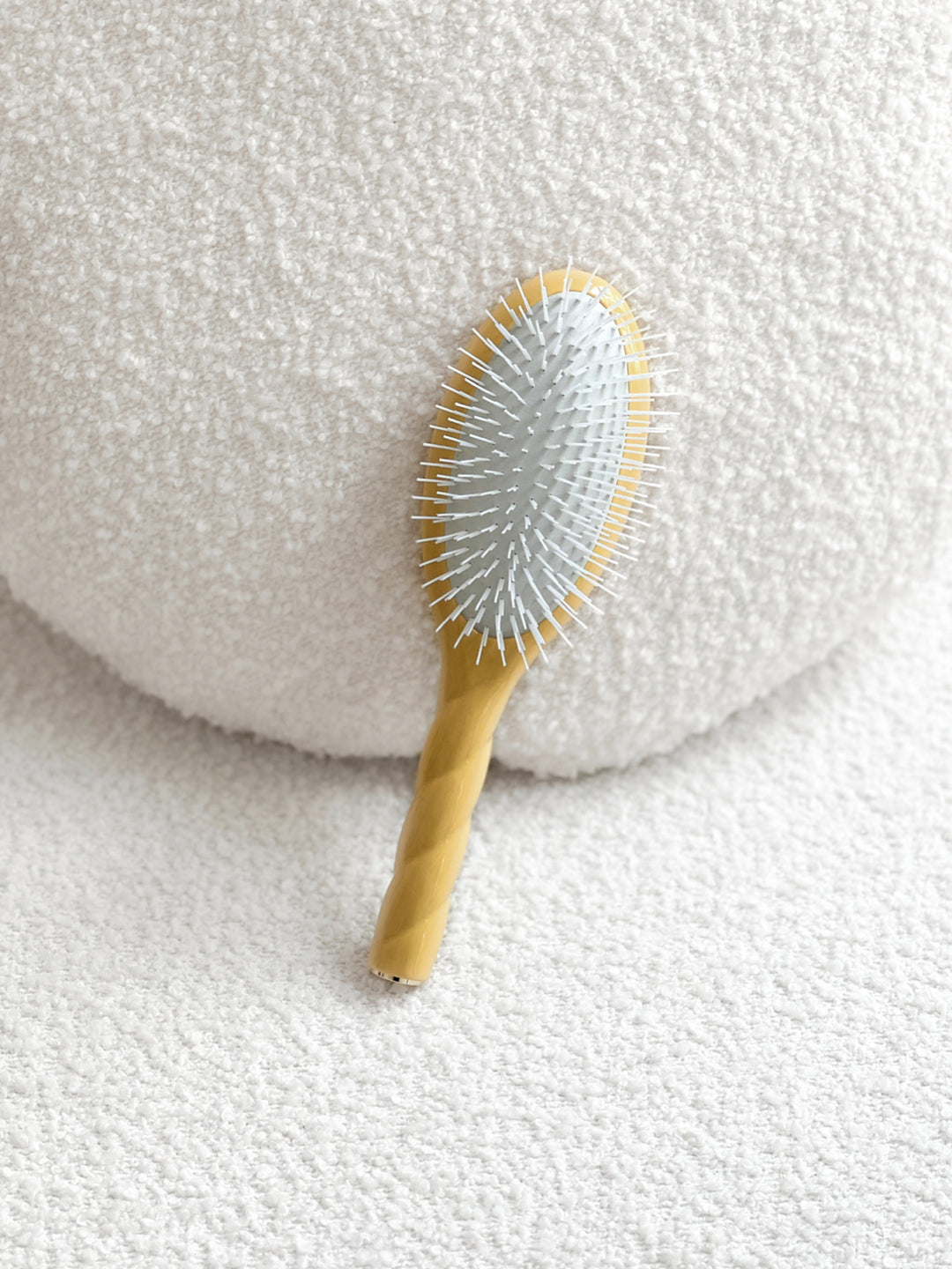 N.07 La Brosse Démêlante & Stimulante l'Intense Jaune Safran