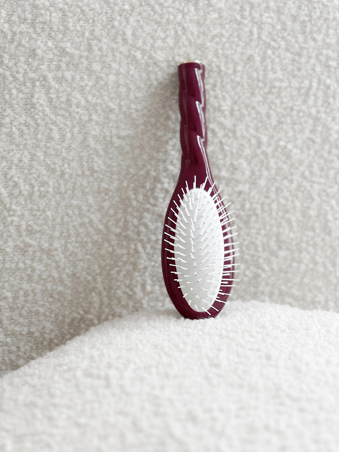 N.07 La Petite Brosse Démêlante & Stimulante l'Intense Rouge Cerise