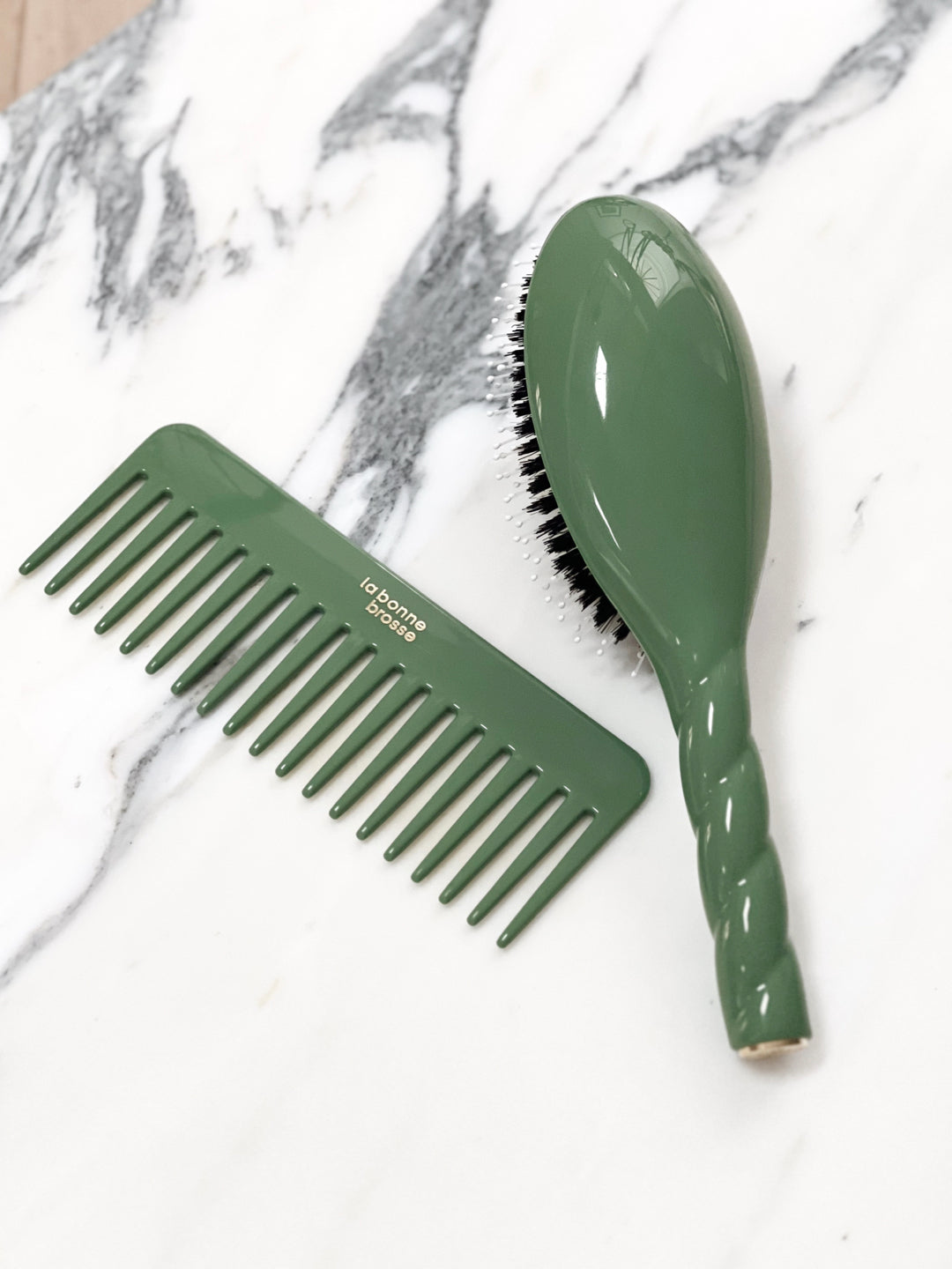 The Large Detangling Comb in Acetate Almond Green
