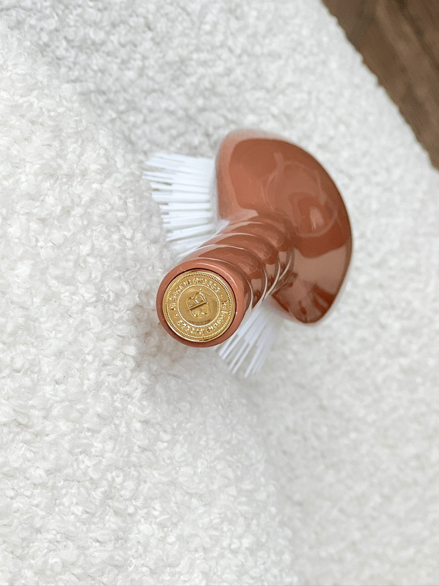 N.07 La Brosse Démêlante & Stimulante l'Intense Terracotta