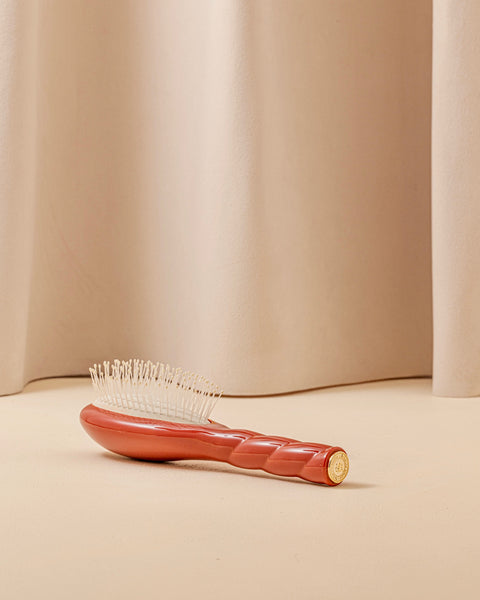 N.04 La Petite Brosse Démêlante & Massante La Miracle Terre Battue - Image 3