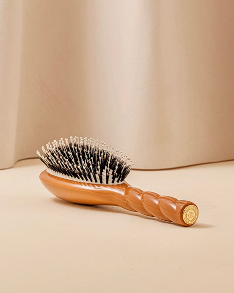 N.03 La Brosse Cuir Chevelu Sensible l'Indispensable Douceur Terracotta - Image 3