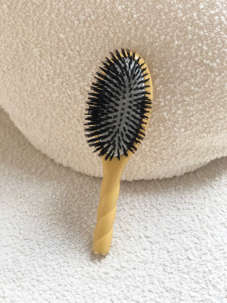 Brosse poils de sanglier jaune