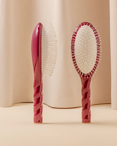 N.04 La Brosse Démêlante & Massante La Miracle Rouge Cerise - Image 1