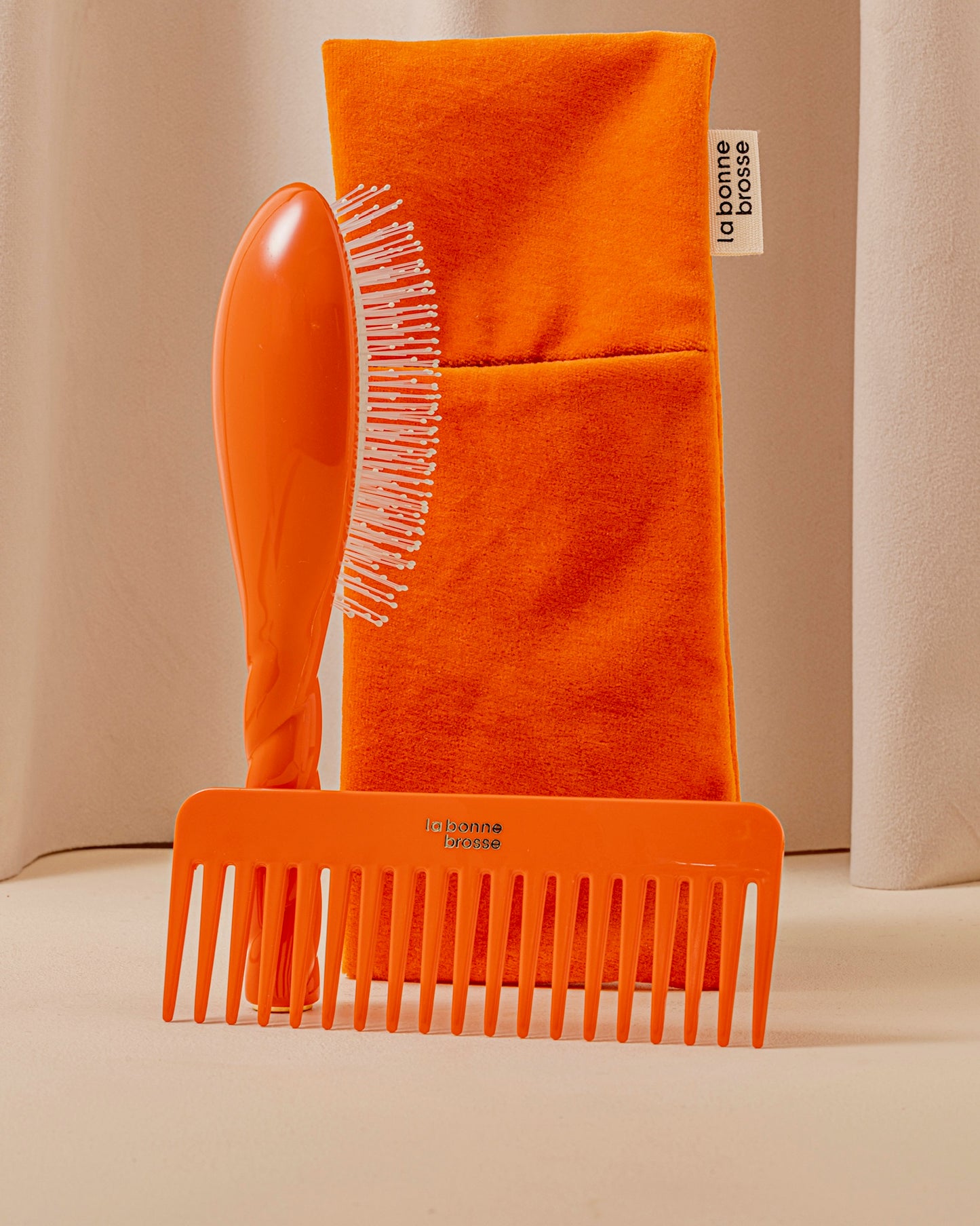 ‘Large Hair Brush’ Pouch Orange Seventies