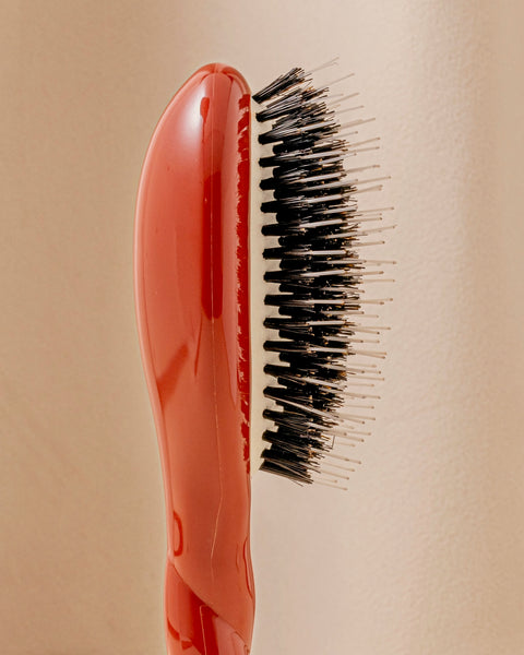 N.02 La Petite Brosse Démêlante & Soin l'Indispensable Terre Battue - Image 3