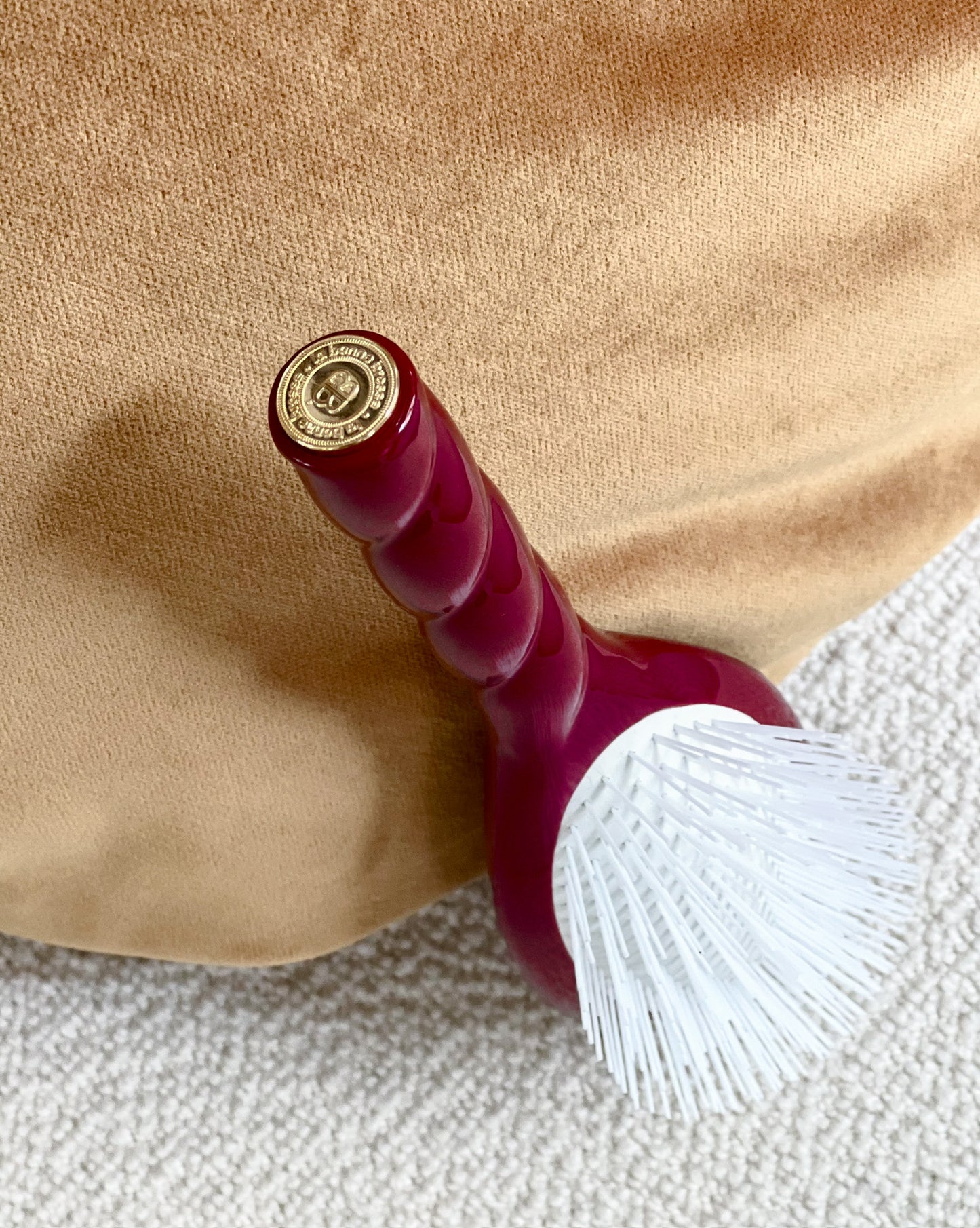 N.07 La Brosse Démêlante & Stimulante l'Intense Rouge Cerise