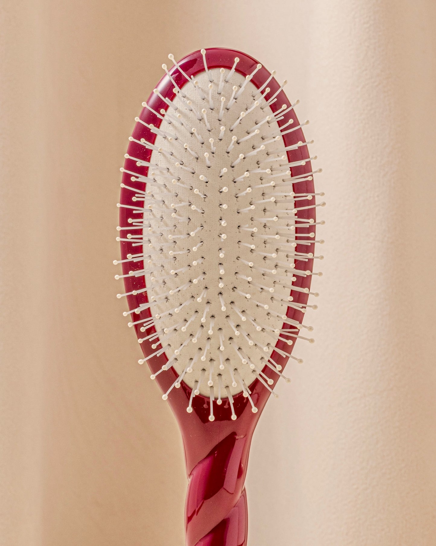 N.04 La Brosse Démêlante & Massante La Miracle Rouge Cerise