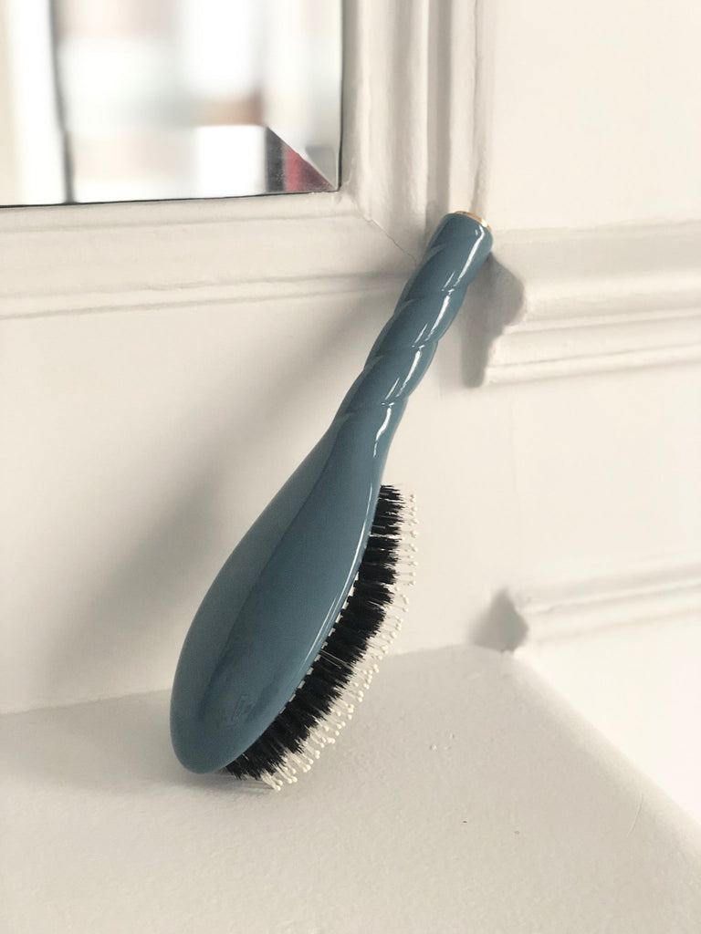Meilleure brosse à cheveux bleue