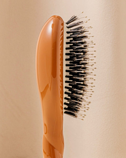 N.03 La Petite Brosse Cuir Chevelu Sensible l'Indispensable Douceur Terracotta - Image 3