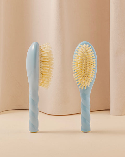 N.06 La brosse bébé MA PREMIÈRE BROSSE Bleu Ciel - Image 1