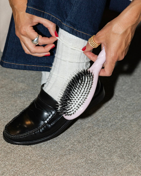 N.02 La Brosse Démêlante & Soin l'Indispensable Rose Lilas - Image 2