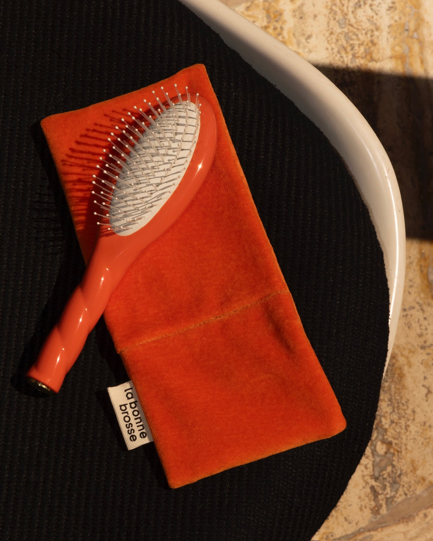 La Pochette "Petite Brosse" Orange Seventies