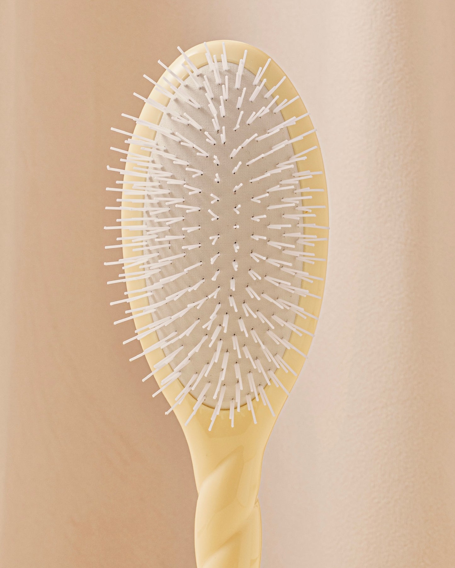 N.07 La Brosse Démêlante & Stimulante l'Intense Ivoire Cair