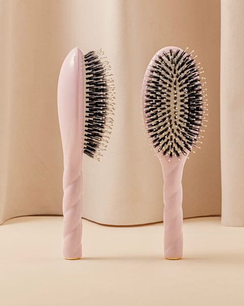 N.03 La Brosse Cuir Chevelu Sensible l'Indispensable Douceur Rose Lilas - Image 1