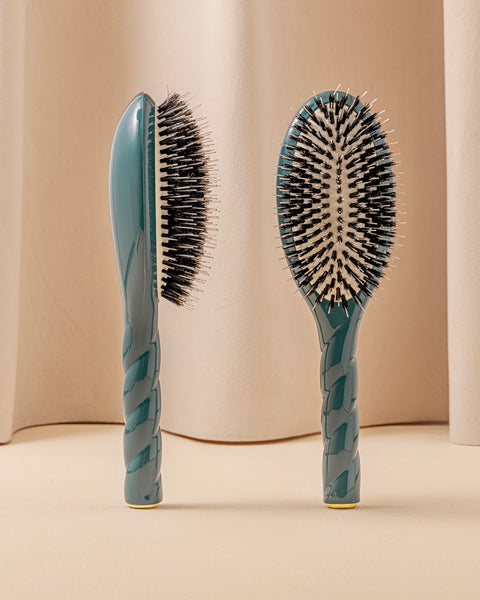 N.02 La Brosse Démêlante & Soin l'Indispensable Bleu Encre - Image 1