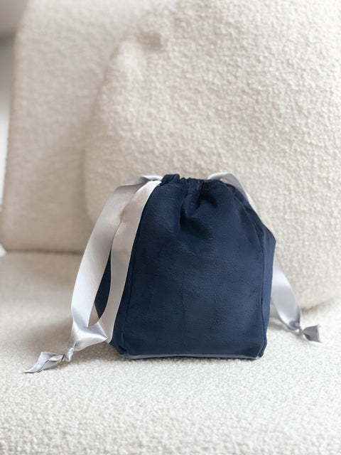 Bourse en velours bleu nuit - Image 1