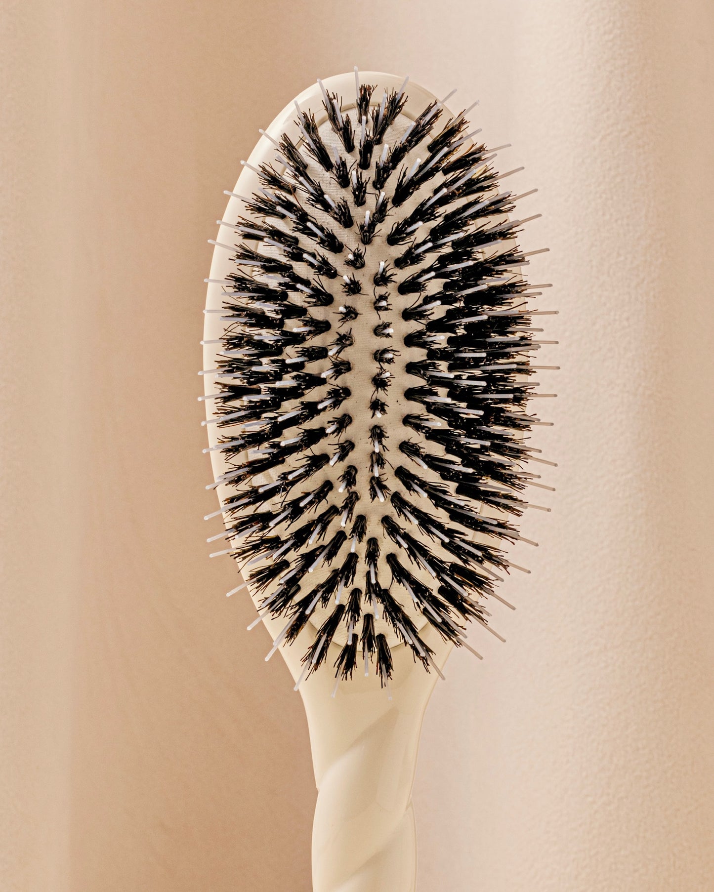 N.02 La Brosse Démêlante & Soin l'Indispensable Blanc Crème