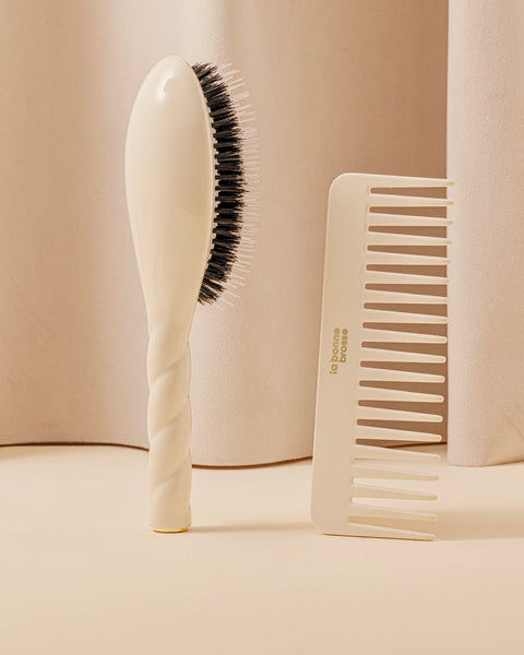Le Peigne Large Démêlant en Acétate Blanc Crème - Image 2