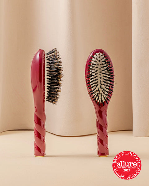 N.01 La Petite Brosse Brillance & Soin l’Universelle Rouge Cerise - Image 1