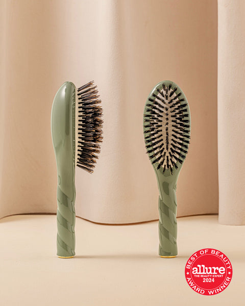 N.01 La Petite Brosse Brillance & Soin l’Universelle Vert Amande - Image 1