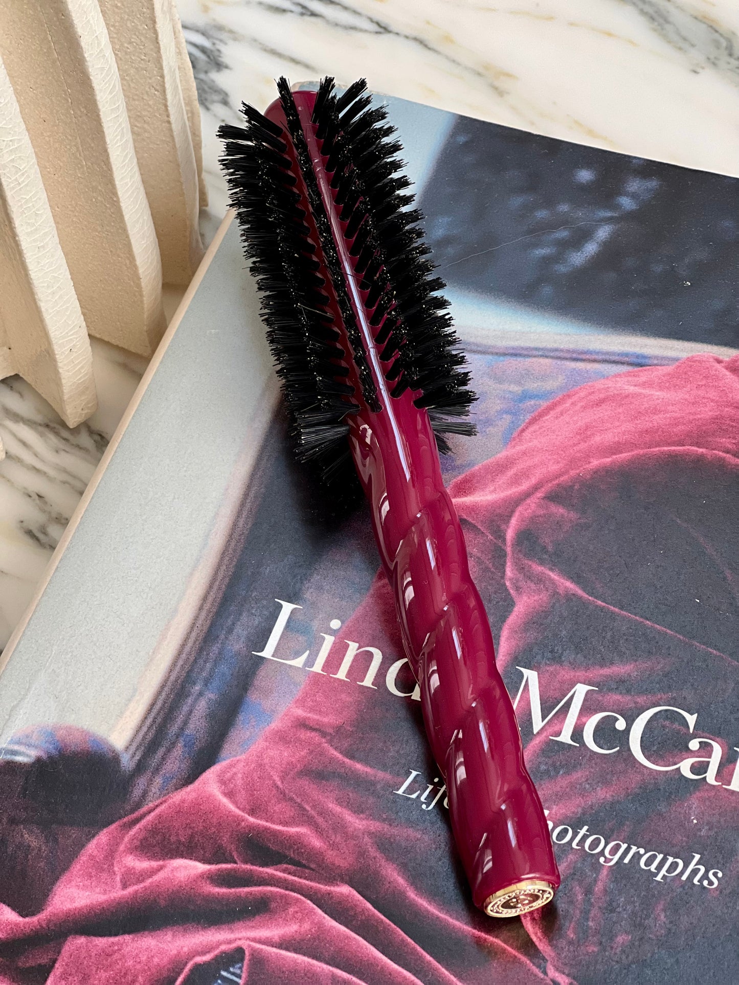 N.05 La Brosse Ronde Volume & Style Rouge Cerise