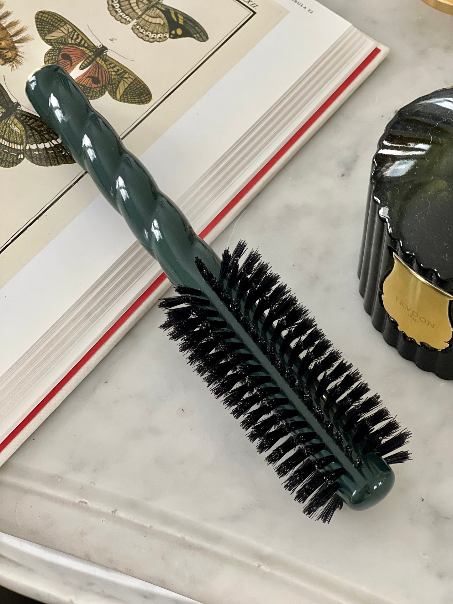 N.05 La Brosse Ronde Volume & Style Vert Émeraude