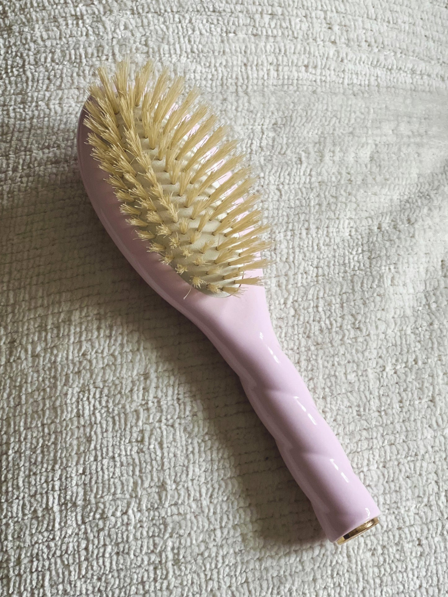 N.06 La brosse bébé MA PREMIÈRE BROSSE Rose Lilas