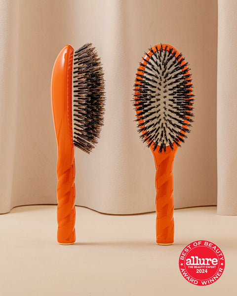 Limited Edition N.01 The Universal Shine Care Brush Orange Seventies - Image 1