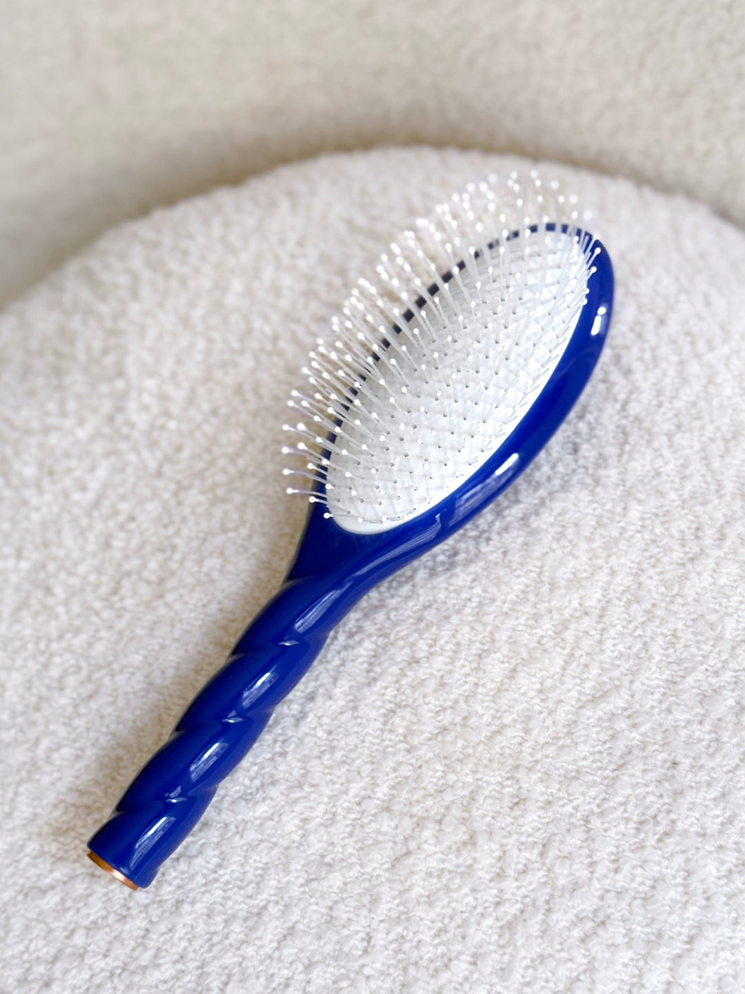 La Bonne Brosse x Augustinus Bader N.04 La Brosse Démêlante & Massante La Miracle