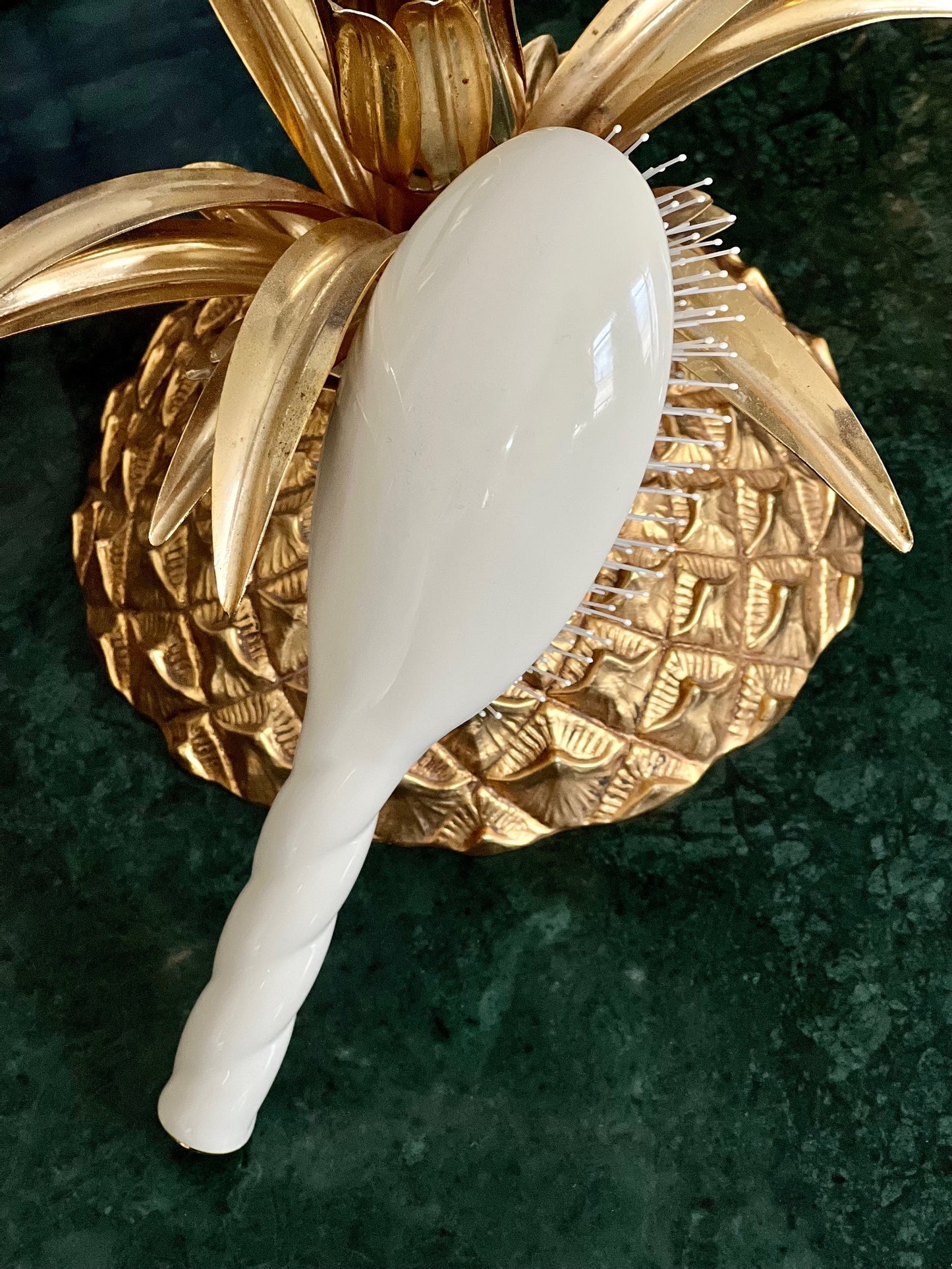 N.04 La Brosse Démêlante & Massante La Miracle Blanc Crème