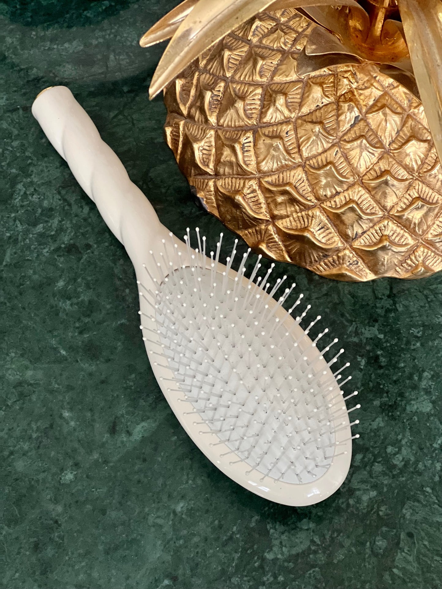 N.04 La Brosse Démêlante & Massante La Miracle Blanc Crème