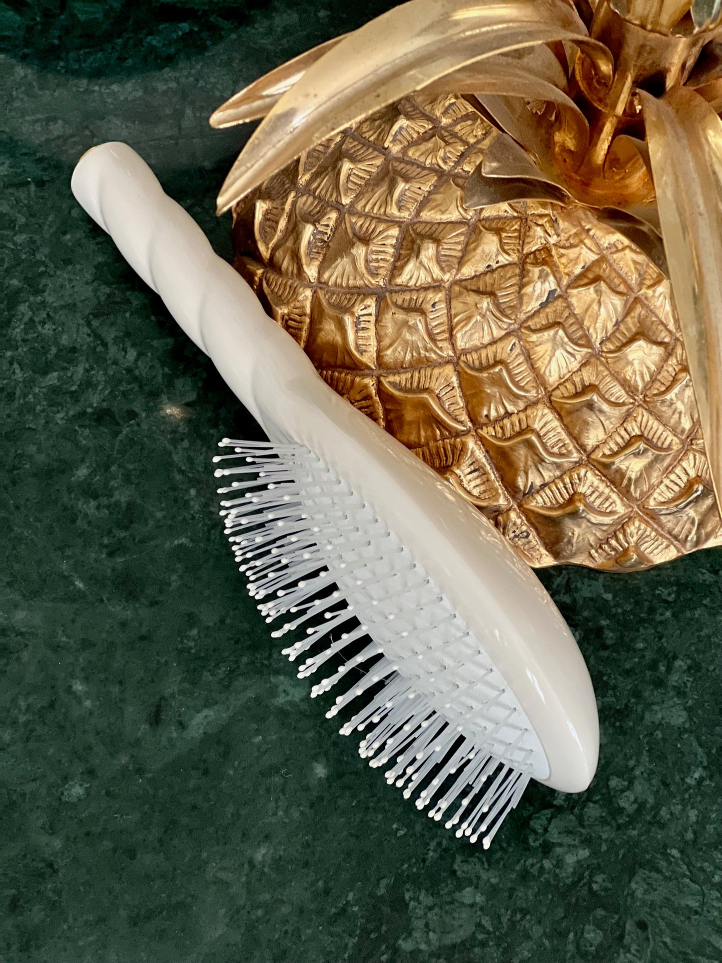 N.04 La Brosse Démêlante & Massante La Miracle Blanc Crème