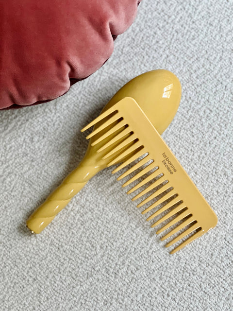 Le Peigne Large Démêlant en Acétate Jaune safran - Image 3