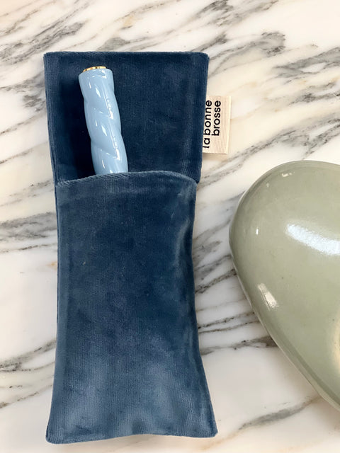 La Pochette "Petite Brosse" Bleu Jean - Image 3