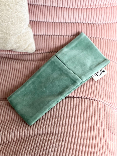 La Pochette "Petite Brosse" Vert Amande - Image 1